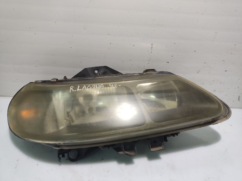 Recambio de faro derecho para renault laguna (b56) referencia OEM IAM 7701047881  