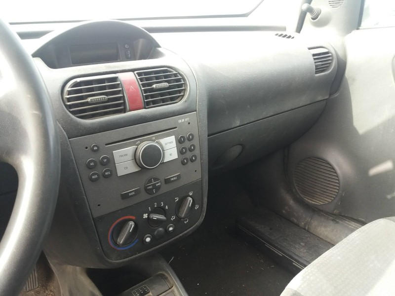 opel combo (corsa c) 1.7 16v cdti   |   0.01 - ... | 2001 | 101 cv / 74 kw del año 2001