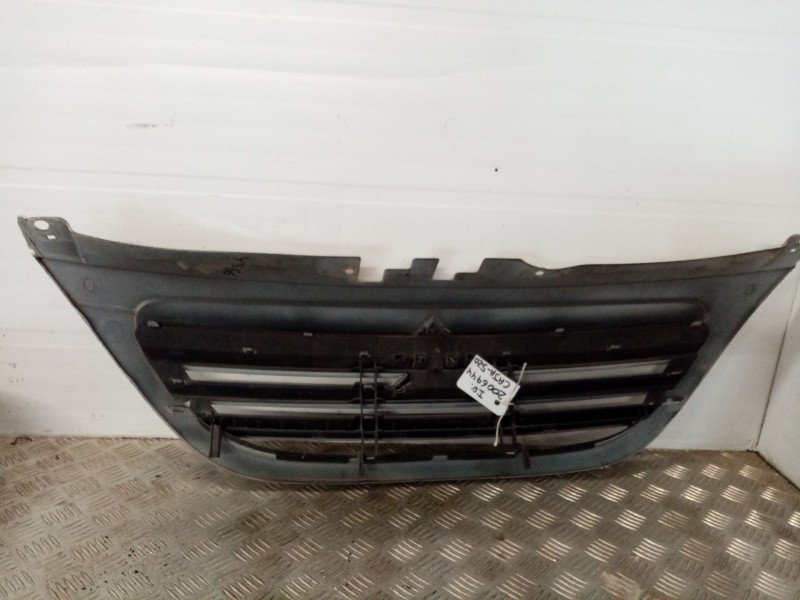 Recambio de rejilla delantera para citroën c3 1.1 referencia OEM IAM 9647156780  