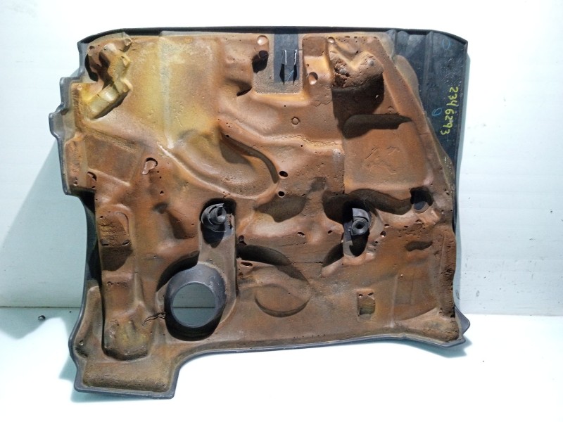 Recambio de tapa motor para lexus is ii (_e2_) 250 (gse20) referencia OEM IAM 1120931200 1120931200 1120931200