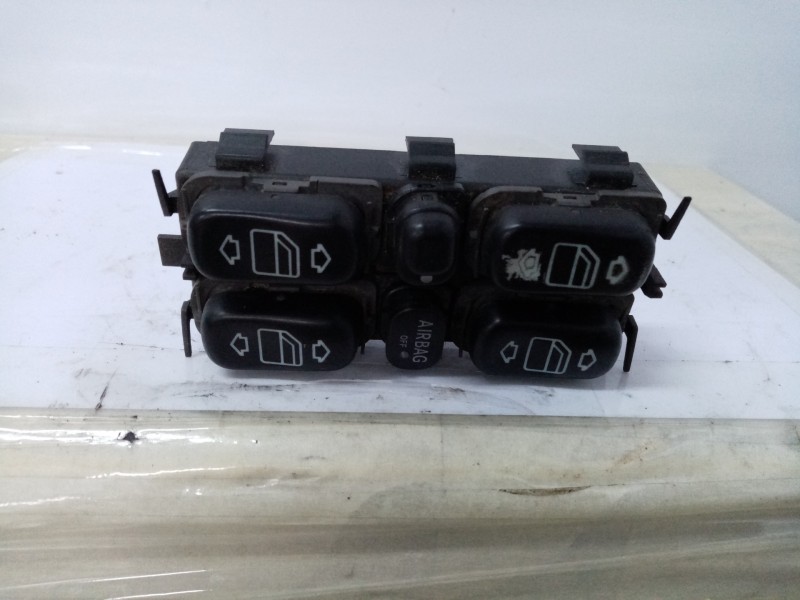 Recambio de mando elevalunas delantero izquierdo para  referencia OEM IAM 1688202810  