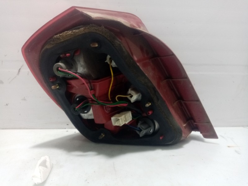 Recambio de piloto trasero derecho para daewoo nubira sedán (j200) 1.6 referencia OEM IAM 96551224  