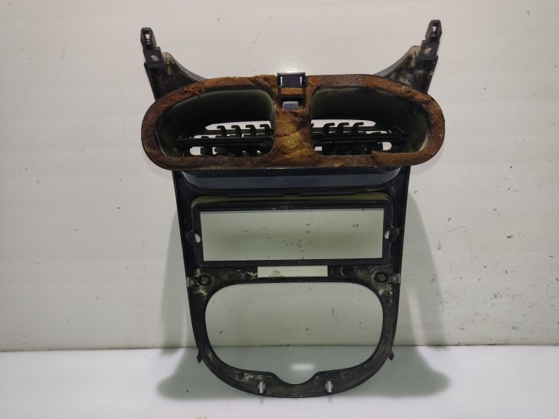 Recambio de moldura para peugeot 206 hatchback (2a/c) 1.4 i referencia OEM IAM 69847946  