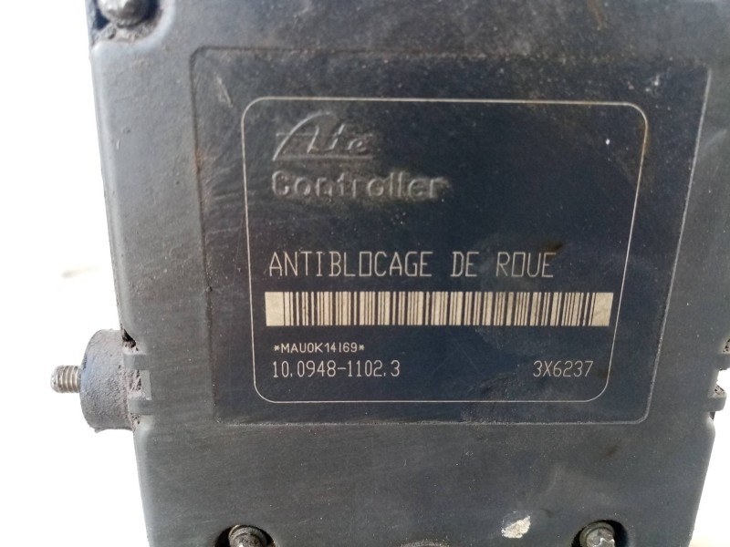 Recambio de abs para citroen xantia berlina    |   0.93 - 0.97 | 1993 - 1997 referencia OEM IAM 10094811023 03113328 9625975480