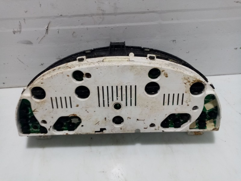 Recambio de cuadro instrumentos para daewoo nubira sedán (j200) 1.6 referencia OEM IAM 96425691  