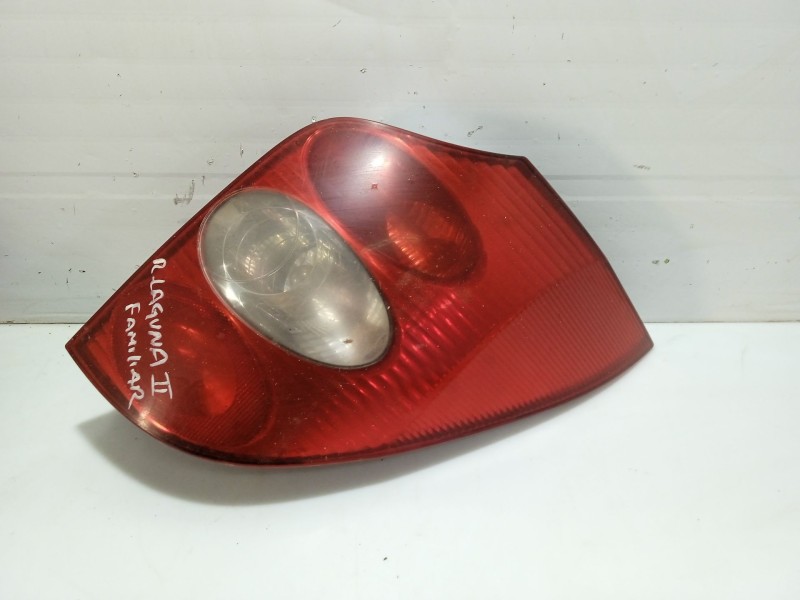 Recambio de piloto trasero derecho para renault laguna ii grandtour (kg0) referencia OEM IAM 8200002472  8200703489