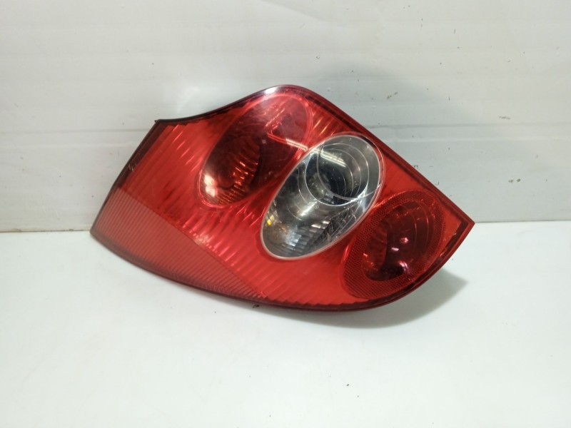 Recambio de piloto trasero izquierdo para renault laguna ii grandtour (kg0) referencia OEM IAM 8200002471  8200703487