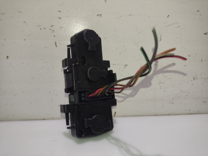 Recambio de portalamparas para audi a6 c5 (4b2, 4b4) 2.5 tdi referencia OEM IAM 5996PTI  