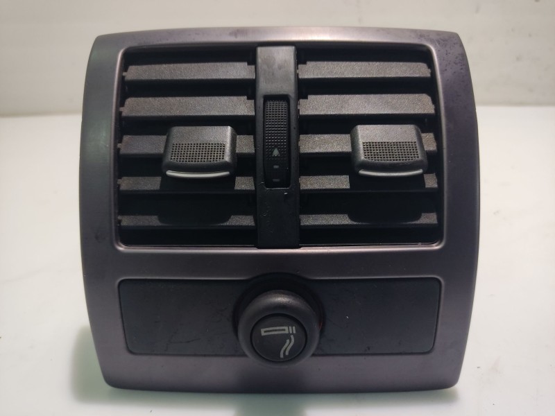 Recambio de rejilla aireadora para audi a6 c5 (4b2, 4b4) 2.5 tdi referencia OEM IAM 4B0819203  