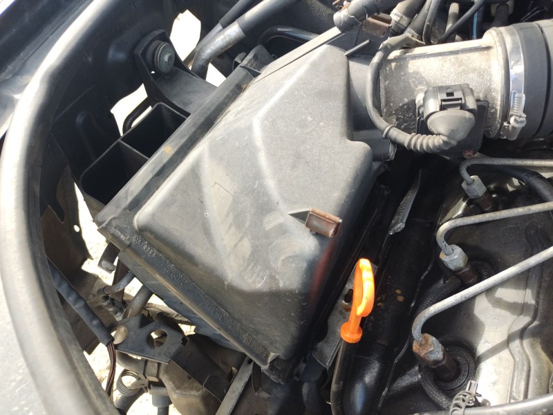 Recambio de caja filtro de aire para audi a6 c5 (4b2, 4b4) 2.5 tdi referencia OEM IAM 4B0133837F  