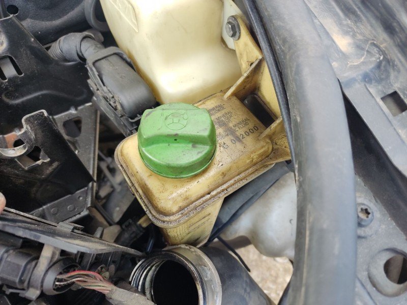 Recambio de deposito liquido direccion para audi a6 c5 (4b2, 4b4) 2.5 tdi referencia OEM IAM 8D0422371K  