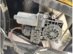 Recambio de motor elevalunas trasero derecho para audi a6 c5 (4b2, 4b4) 2.5 tdi referencia OEM IAM 4B0959802B  