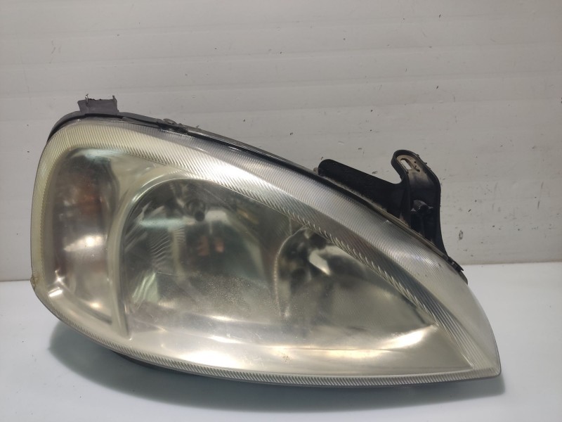 Recambio de faro derecho para opel corsa c (x01) 1.3 cdti (f08, f68) referencia OEM IAM 9196232  