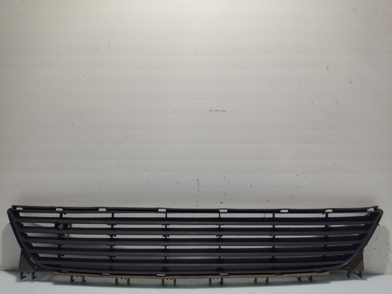 Recambio de rejilla paragolpes central para opel corsa c (x01) 1.3 cdti (f08, f68) referencia OEM IAM 9184990  