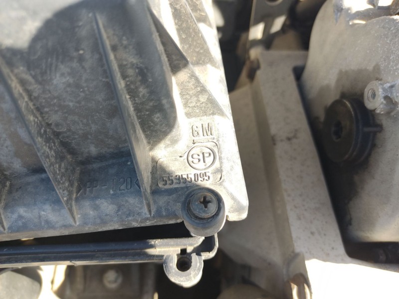 Recambio de caja filtro de aire para opel corsa c (x01) 1.3 cdti (f08, f68) referencia OEM IAM 55355095  