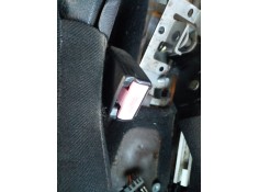 Recambio de anclaje cinturon delantero derecho para peugeot 206 hatchback (2a/c) 1.4 hdi eco 70 referencia OEM IAM 8973L3  