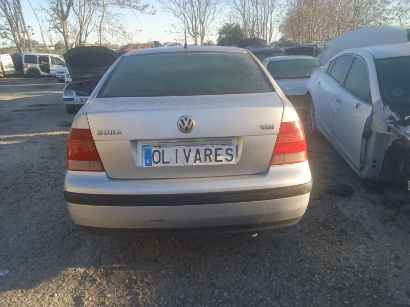 vw bora variant (1j6) del año 2001