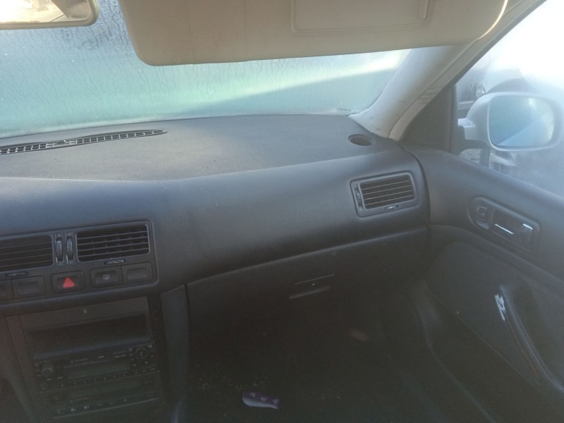 vw bora variant (1j6) del año 2001