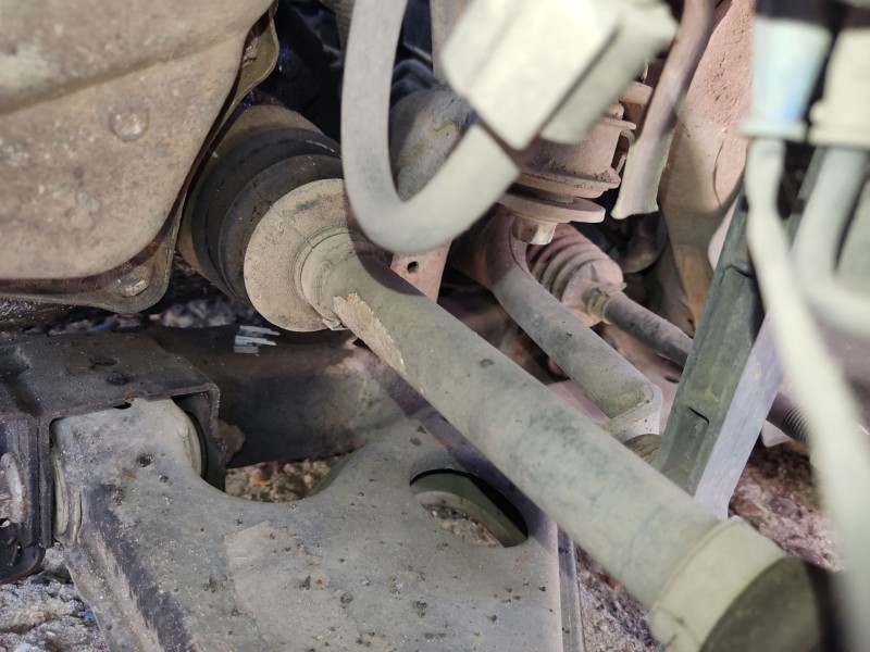 Recambio de transmision delantera izquierda para opel astra h (a04) 1.6 (l48) referencia OEM IAM 13136379  