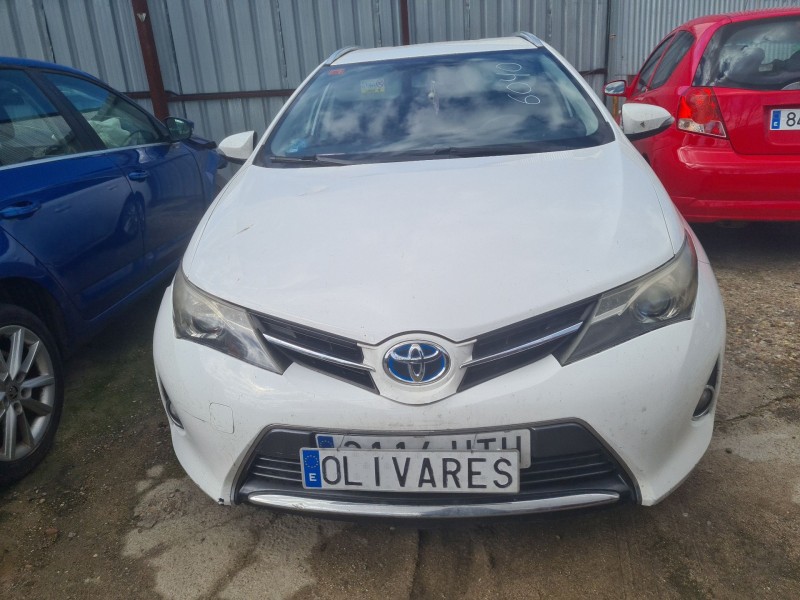 toyota auris station wagon (_e18_) del año 2013