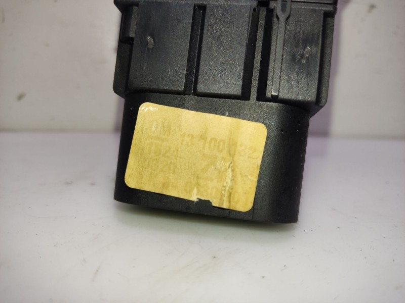 Recambio de mando luces para opel astra h (a04) 1.6 (l48) referencia OEM IAM 13100132  