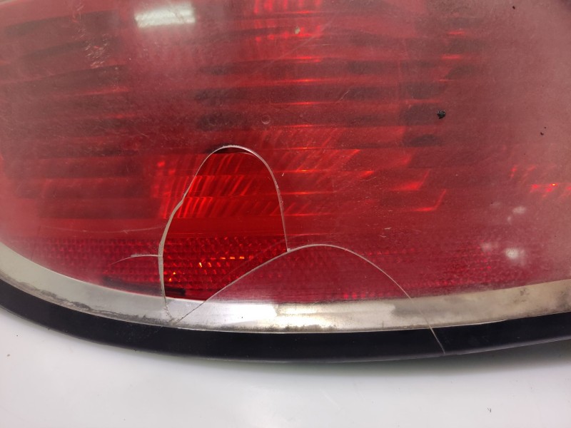 Recambio de piloto trasero izquierdo para opel astra h (a04) 1.6 (l48) referencia OEM IAM 93190304  