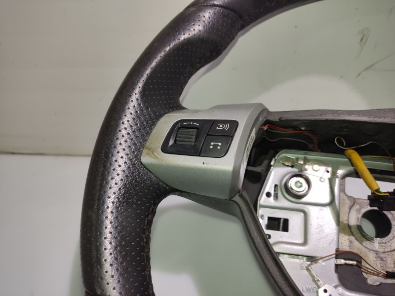 Recambio de volante para opel astra h (a04) 1.6 (l48) referencia OEM IAM 13231661  