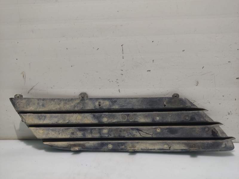 Recambio de moldura para opel astra h (a04) 1.6 (l48) referencia OEM IAM 13117250 375768702 