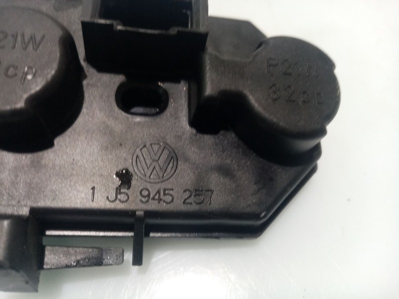 Recambio de portalamparas para vw bora variant (1j6) 1.9 tdi referencia OEM IAM 1J5945257  