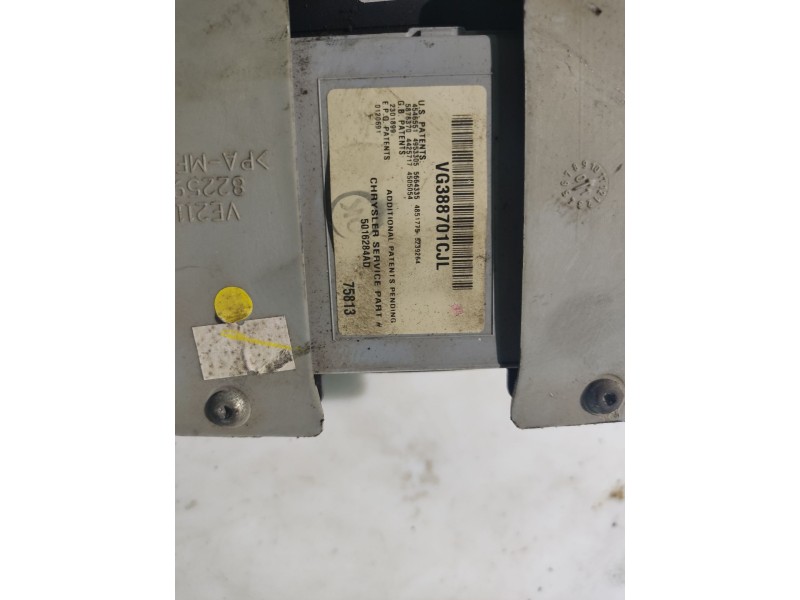 Recambio de luz interior delantera central para chrysler grand voyager referencia OEM IAM 5016284AD 04685699AC 