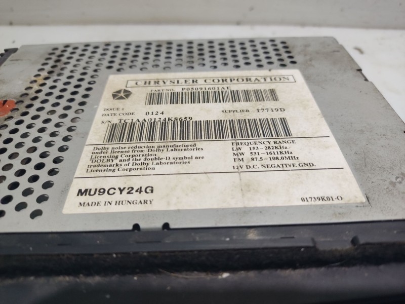 Recambio de sistema audio / radio cd para chrysler grand voyager referencia OEM IAM P05091601AE  