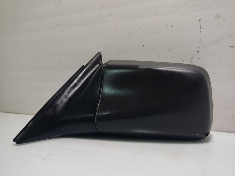Recambio de retrovisor izquierdo para opel astra f berlina 1.6 cat referencia OEM IAM 1428073  