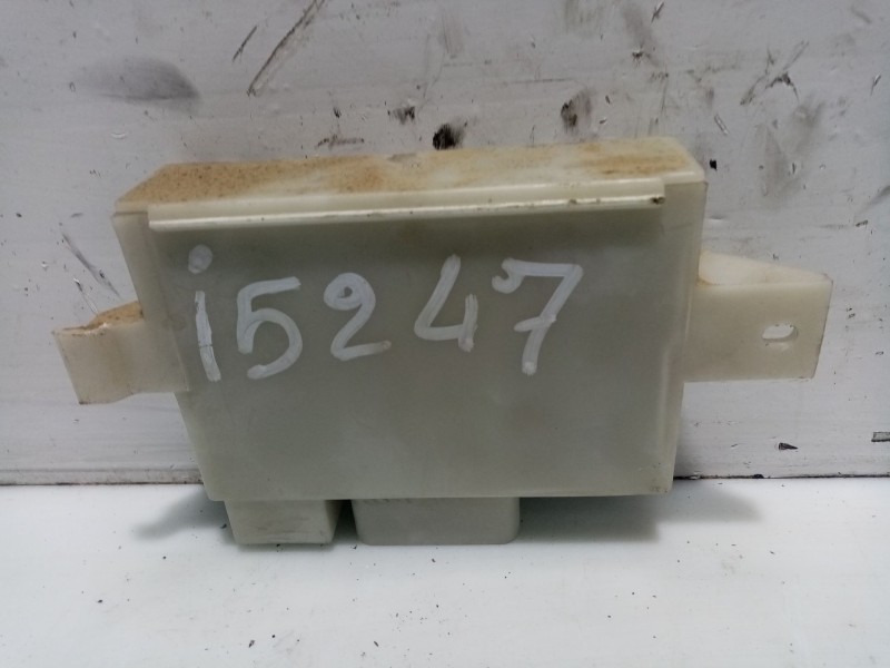 Recambio de modulo electronico para chrysler grand voyager referencia OEM IAM 04686686AH  