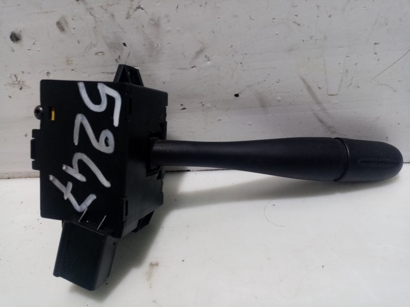 Recambio de mando intermitentes para chrysler grand voyager referencia OEM IAM 04685711AA  