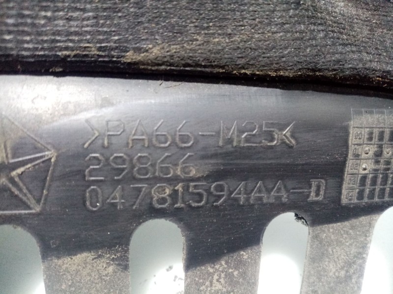 Recambio de tapa motor para chrysler grand voyager referencia OEM IAM 0478159AA  