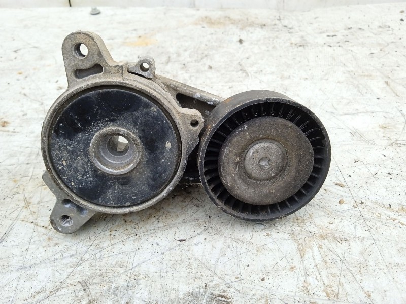 Recambio de polea bomba inyectora para dodge caliber 2.0 crd referencia OEM IAM 4891659AA  