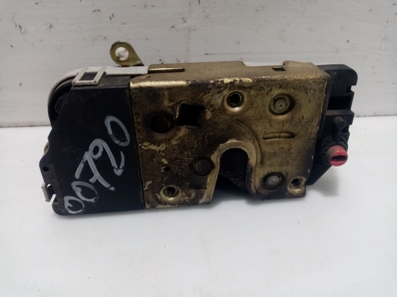 Recambio de cerradura puerta trasera derecha para peugeot 206 sw xs referencia OEM IAM   