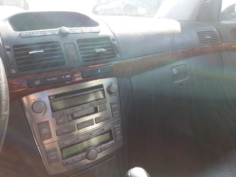 toyota avensis berlina (t25) 2.0 d-cat   |   0.03 - 0.09 | 2003 - 2009 | 116 cv / 85 kw del año 2003