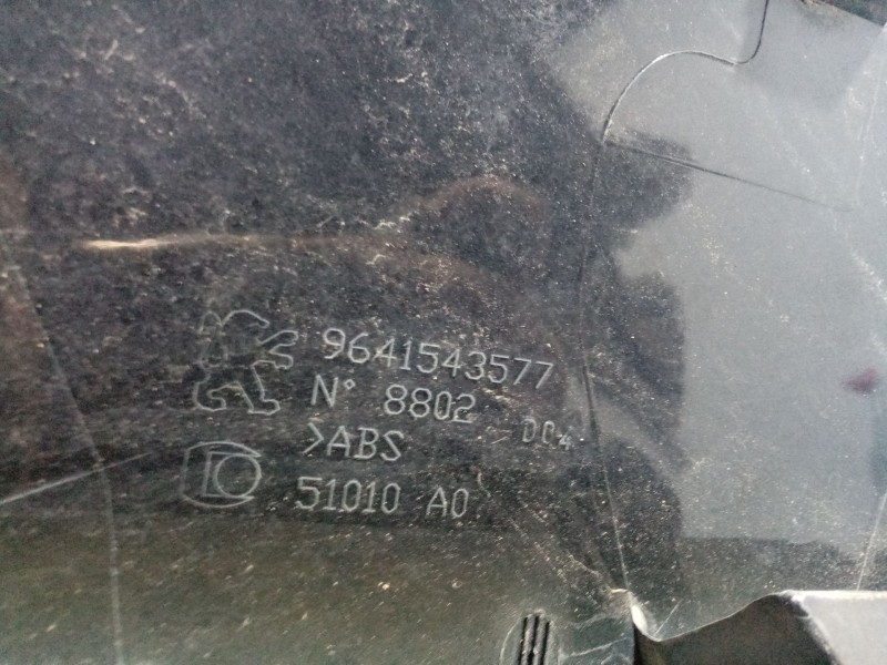 Recambio de aleron trasero para peugeot 206 sw xs referencia OEM IAM 9641543577  