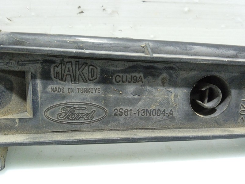 Recambio de portalamparas para ford fiesta (cbk) referencia OEM IAM 2S6113N004A  