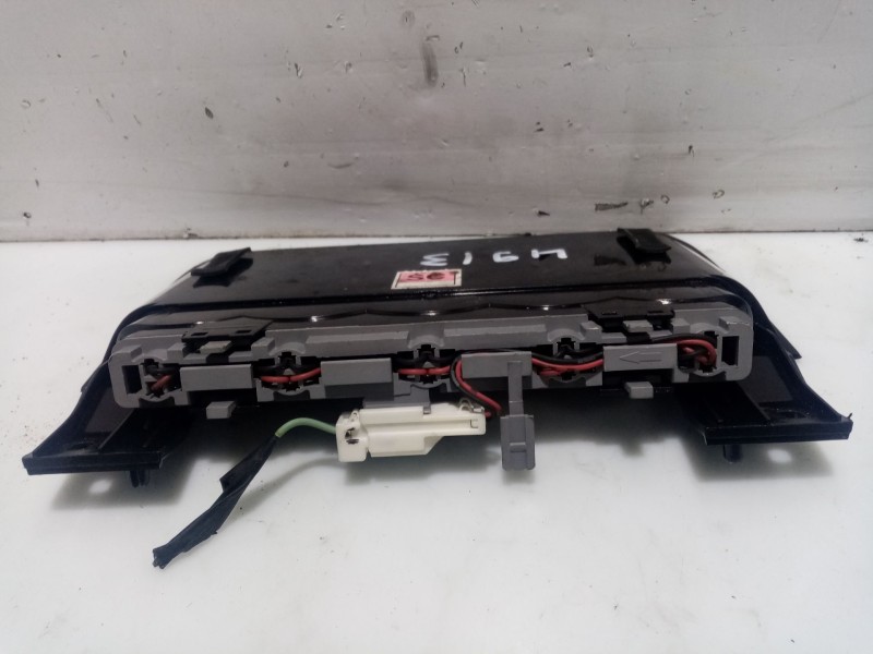 Recambio de luz central de freno para chevrolet lacetti 2.0 diesel cat referencia OEM IAM 12149655  