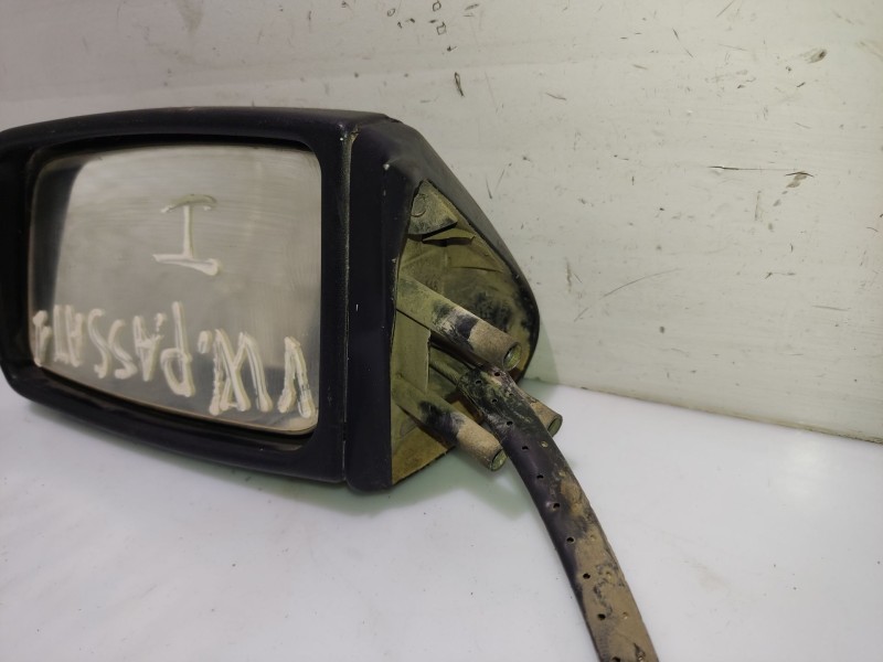 Recambio de retrovisor izquierdo para volkswagen passat b2 (32b) 1.6 referencia OEM IAM 2351143RI  