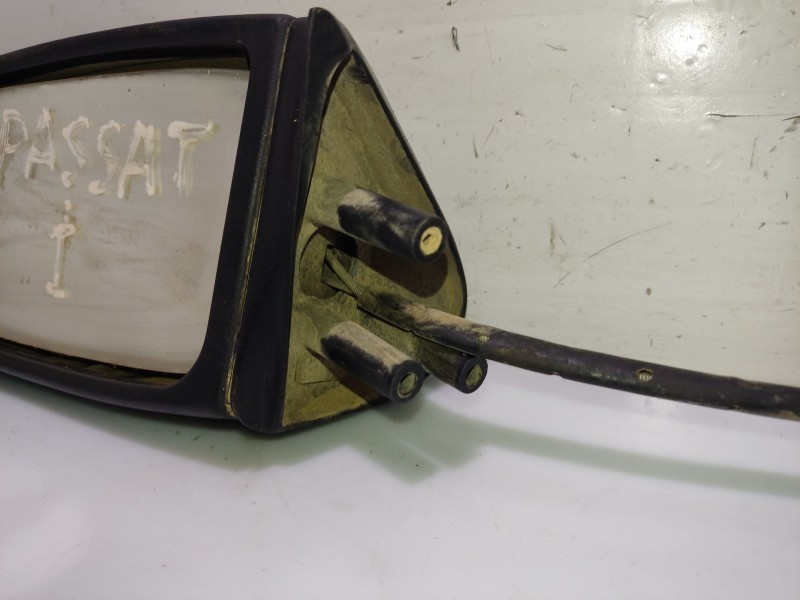 Recambio de retrovisor izquierdo para volkswagen passat b2 (32b) 1.6 referencia OEM IAM 2351144  