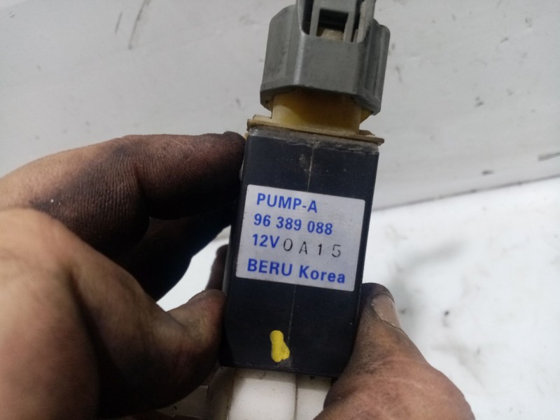 Recambio de bomba limpia para chevrolet lacetti 2.0 diesel cat referencia OEM IAM 96389088  