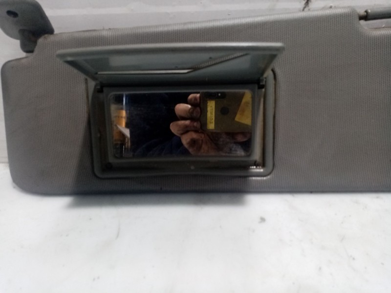 Recambio de parasol izquierdo para chevrolet lacetti 2.0 diesel cat referencia OEM IAM 96615778  