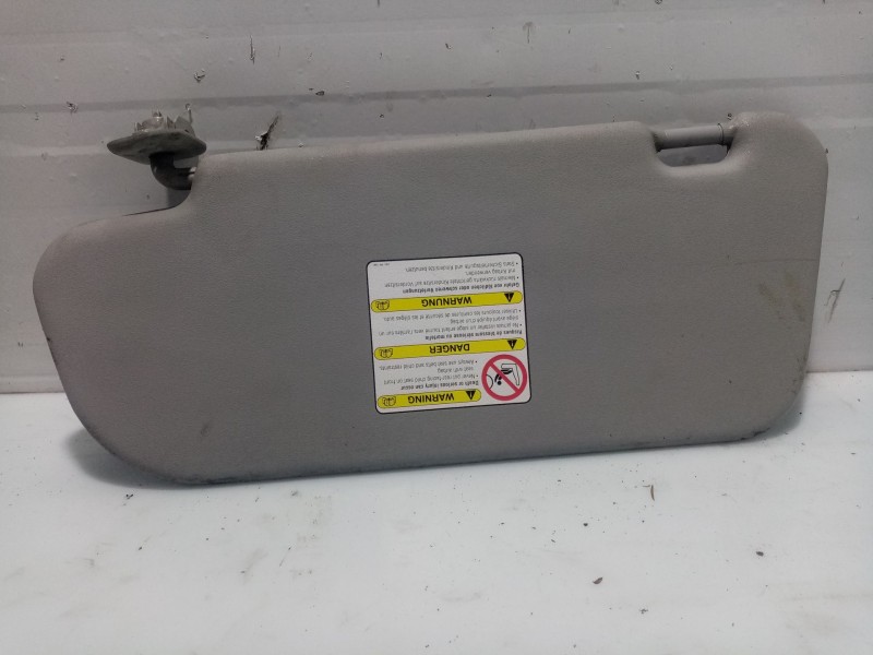 Recambio de parasol derecho para mazda 3 (bk) 1.6 di turbo referencia OEM IAM BR5S6927077  