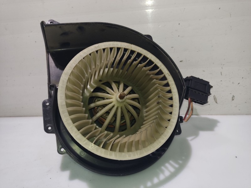 Recambio de ventilador calefaccion para skoda fabia (6y2/6y3) referencia OEM IAM 6Q1820015H  