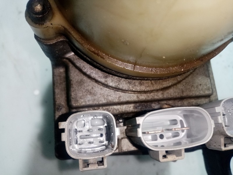 Recambio de bomba direccion para mazda 3 (bk) 1.6 di turbo referencia OEM IAM BR5V32600B  