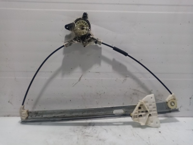 Recambio de elevalunas delantero izquierdo para mazda 3 (bk) 1.6 di turbo referencia OEM IAM BP4K5997XD  