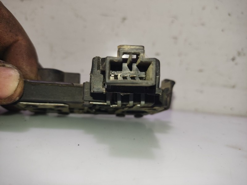 Recambio de portalamparas para nissan primera berlina (p11) 2.0 turbodiesel cat referencia OEM IAM 03105PTL  